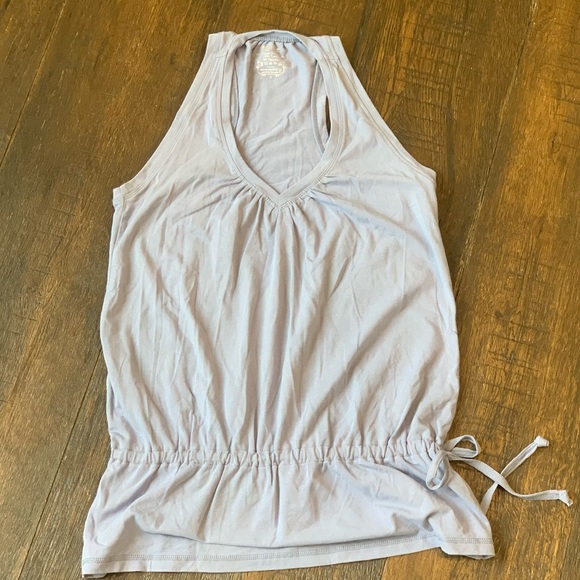 🛍2/$25 NWT Tonic Daffodil Tank - Picture 1 of 6